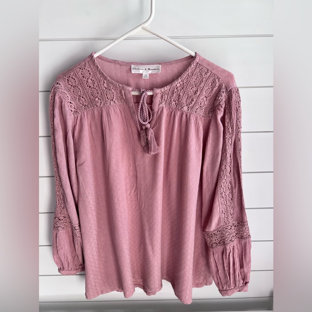 Crochet Detailed Feminine Top- L